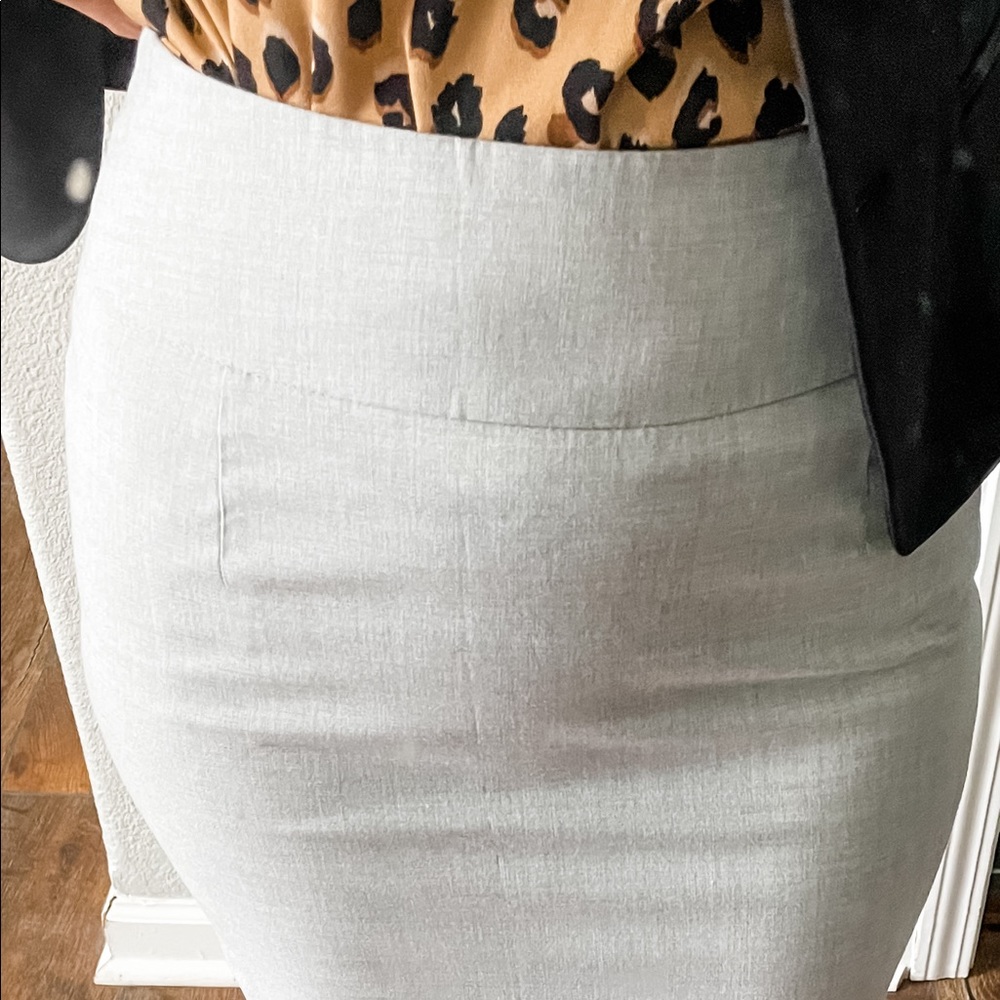 Grey knee length pencil skirt